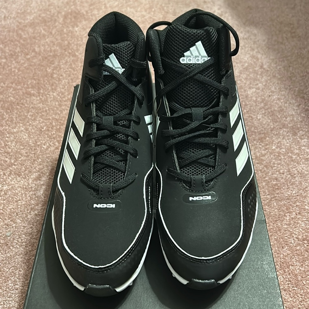 Adidas baseball cleats